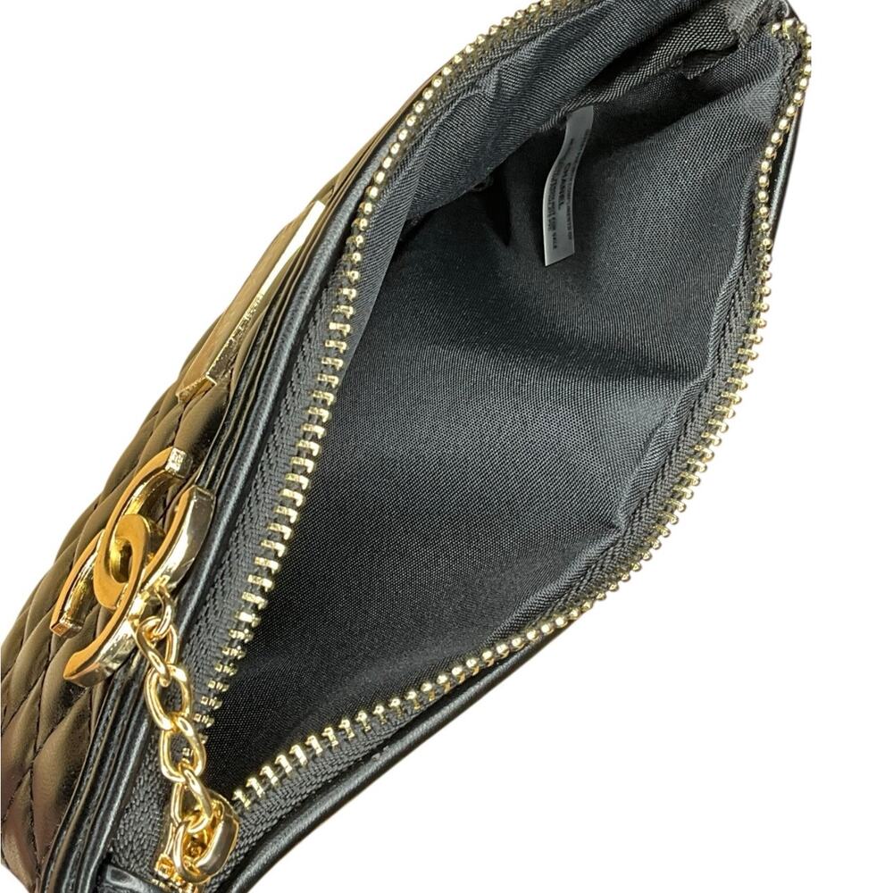 Chanel Makeup Black quilted cosmetic pouch - Picture 6 of 9